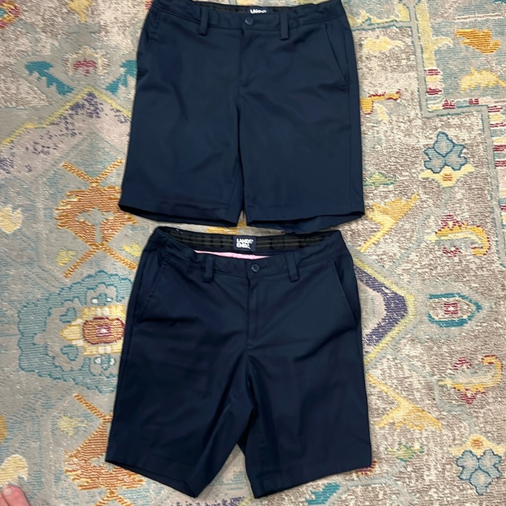 Girls Active Performance Shorts. 2 Lands’End Size 14 Navy. Adjustable waist.